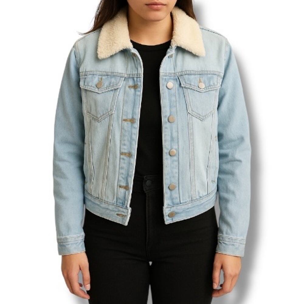 Ashley Vintage Charm Light Wash Sherpa Collar Denim Trucker Jacket Women’s‎ XL